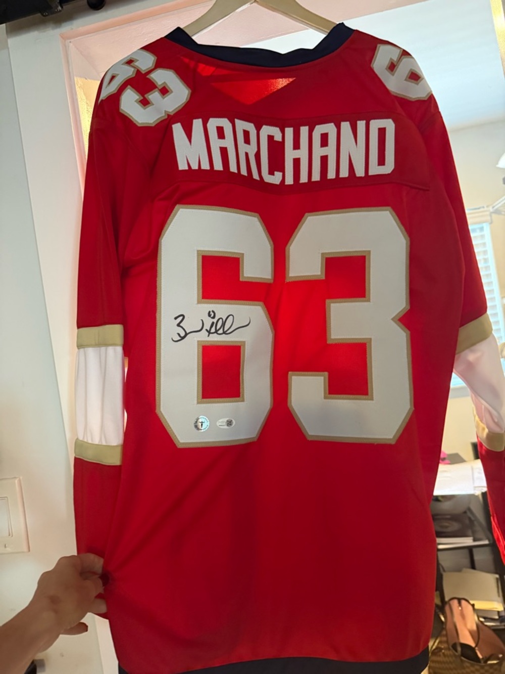 🔥Brad Marchand Autographed Jersey – JSA Certified RARE Florida Panthers Edition! - Picture 3 of 7